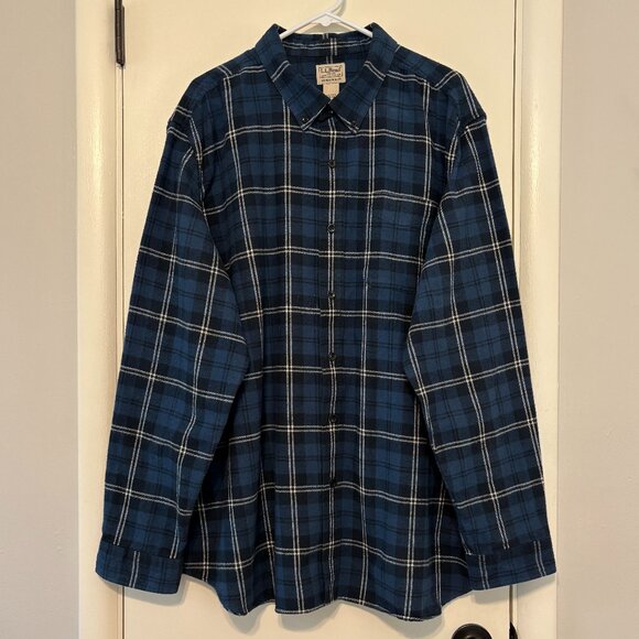 L.L. Bean Men's Blue/White Scotch Plaid Classic Flannel Button-Front Shirt XXL - Picture 1 of 9